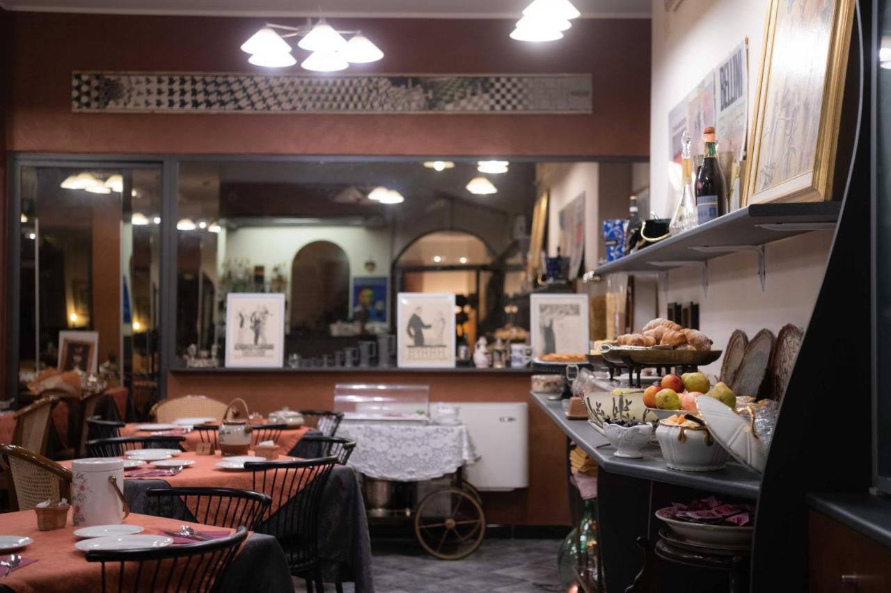 Hotel Magnolia Albenga Buitenkant foto