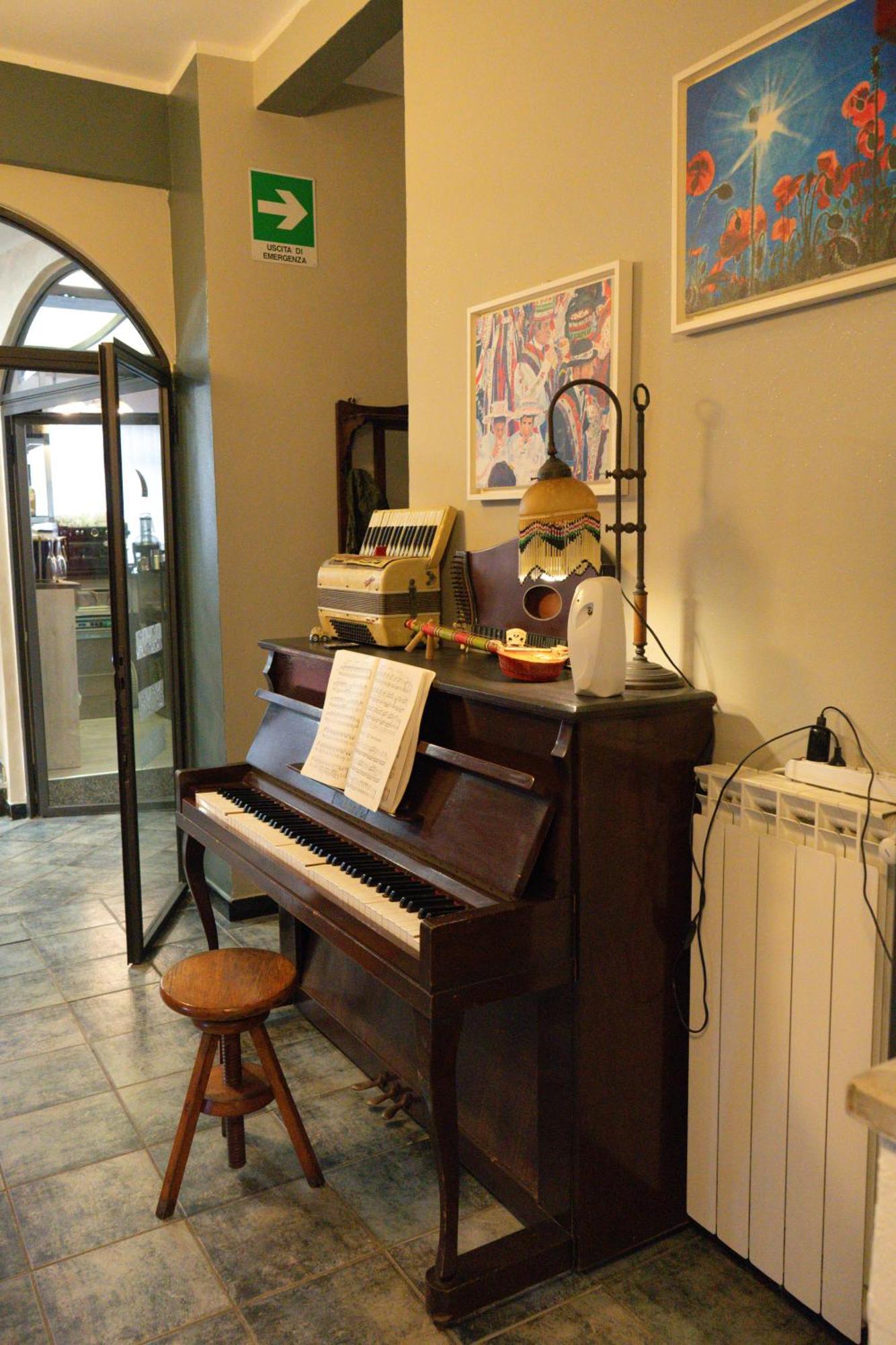 Hotel Magnolia Albenga Buitenkant foto