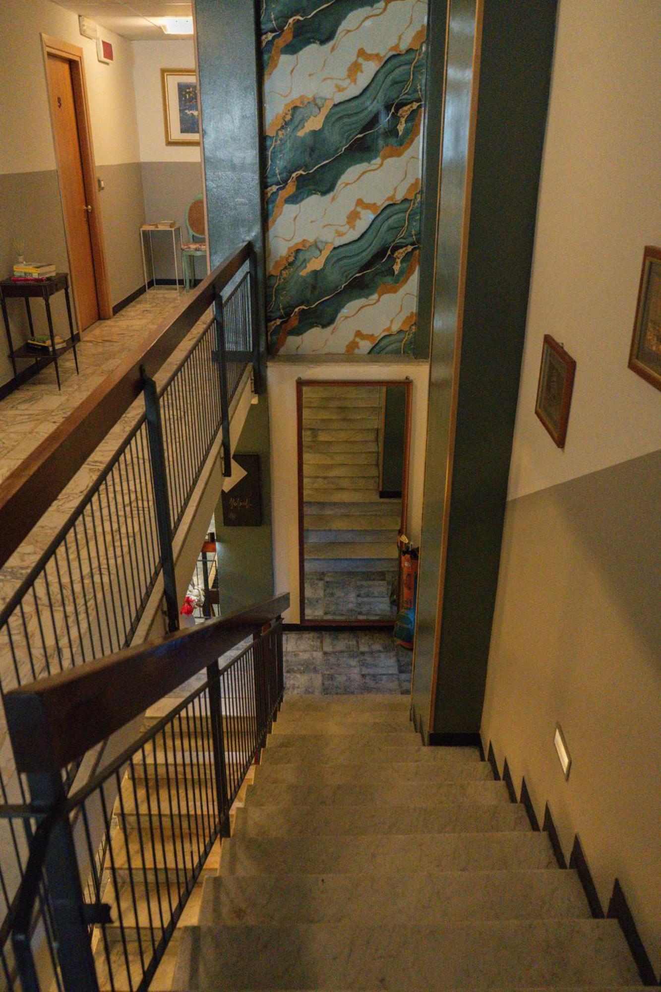 Hotel Magnolia Albenga Buitenkant foto