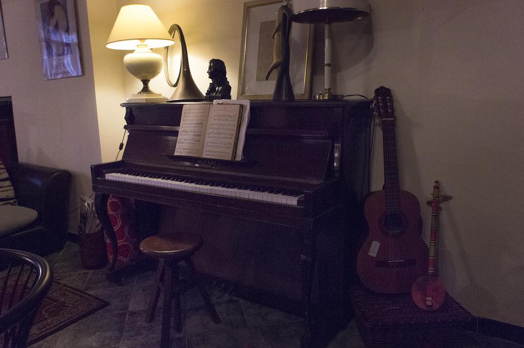 Hotel Magnolia Albenga Buitenkant foto